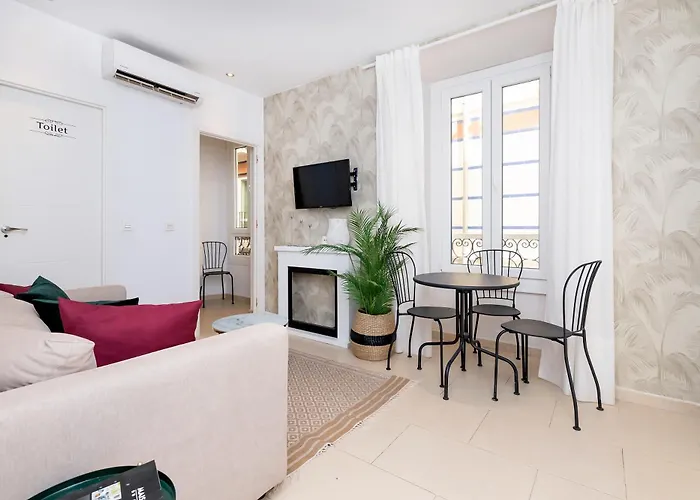 Apartamentos Juan De Padilla